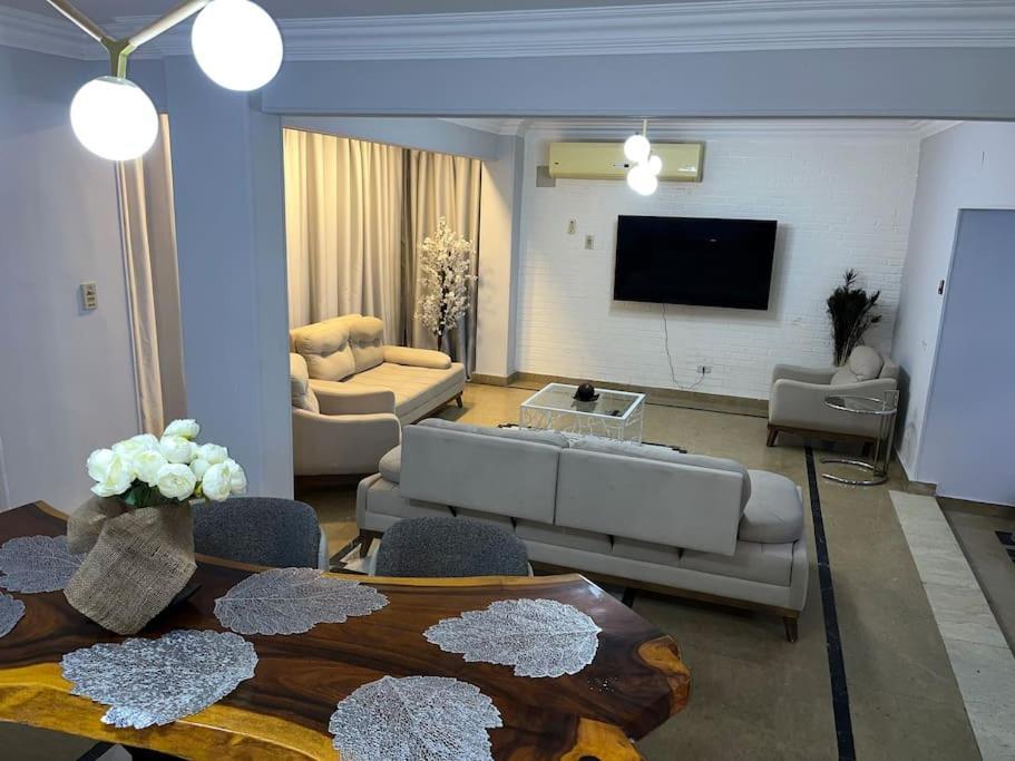 Sakura 3 Bedroom Newly Renovated * Cairo